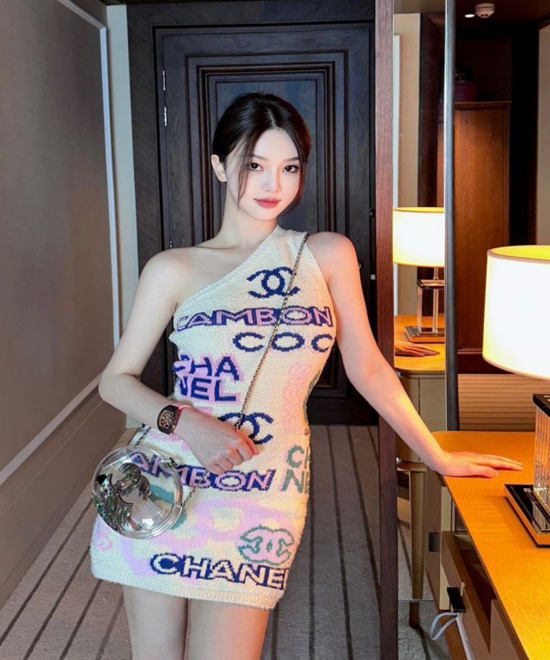 姑父有力挺送小芳的背景故事,免费韩国电视剧